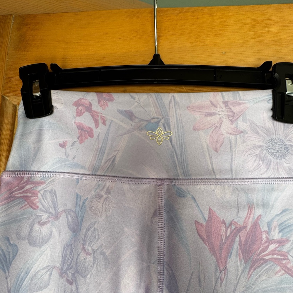 NWT Designer Johnny Was BEE Active Floral Leggings - Picture 5 of 7
